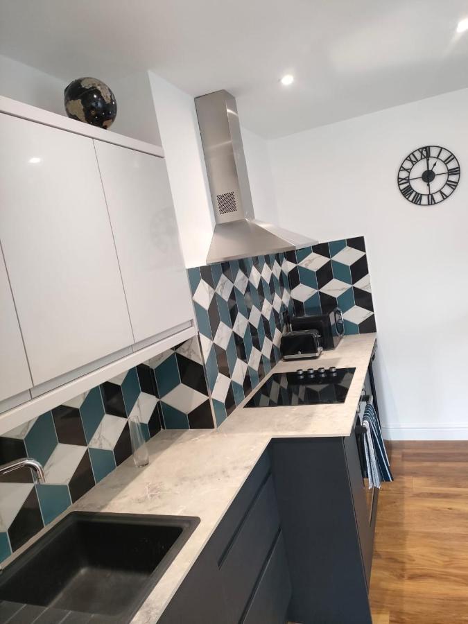 Lovely Refurbished Apartments, Morecambe Promenade المظهر الخارجي الصورة