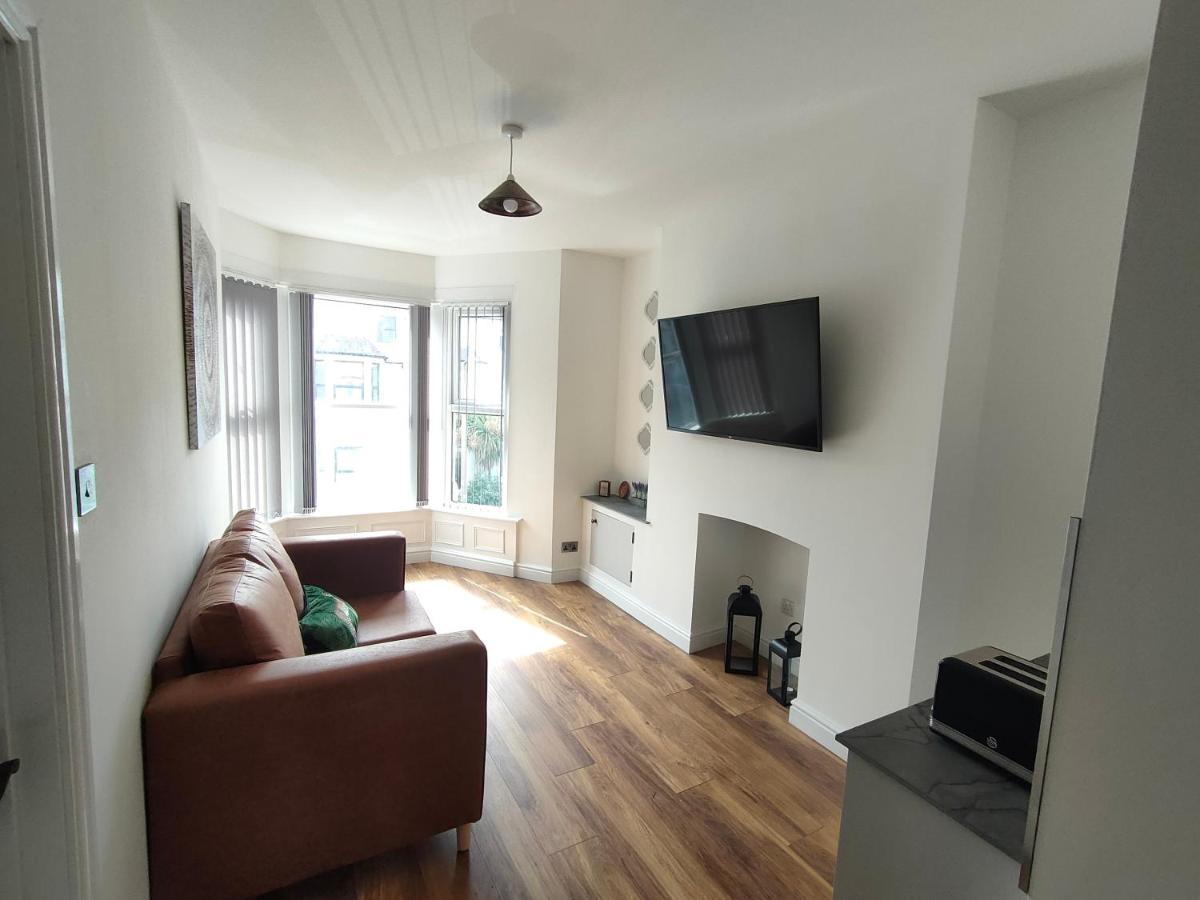 Lovely Refurbished Apartments, Morecambe Promenade المظهر الخارجي الصورة
